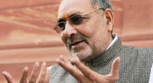 Bihar court orders FIR against Giriraj Singh for Sonia jibe