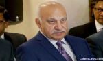 M J Akbar Resigns