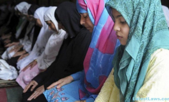 Muslim Women's Entry in Mosques