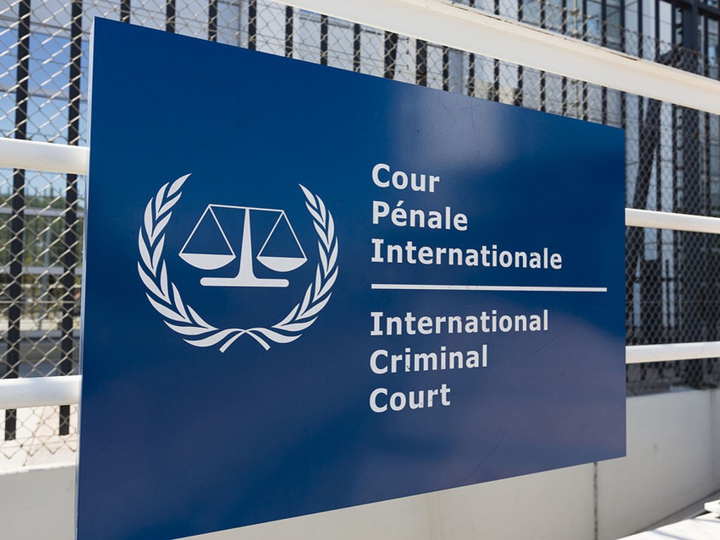 Palestinian-rights-groups-hand-dossier-on-Israel-to-court