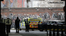 London: Counter-terrorism officers begin probe