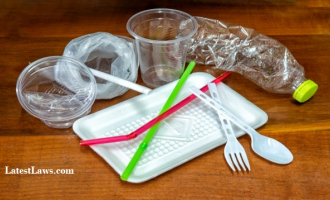 Eateries continue to use plastic packets