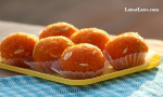 400px-Laddu_Sweet.jpg