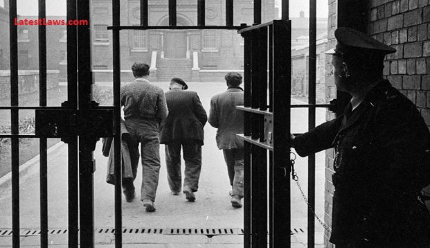 jail release.jpg, pic by twitter