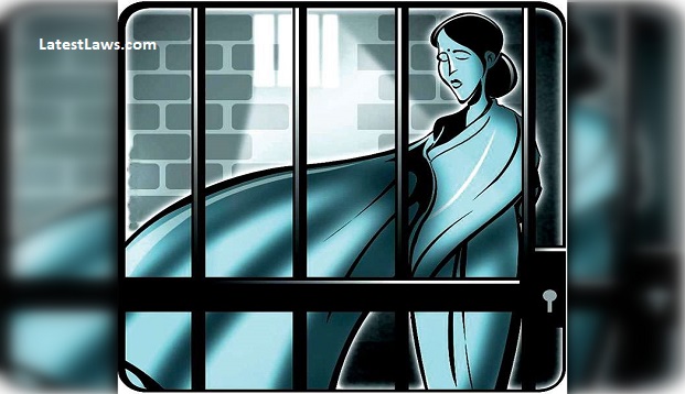 womwn in jail.jpg, pic by twitter