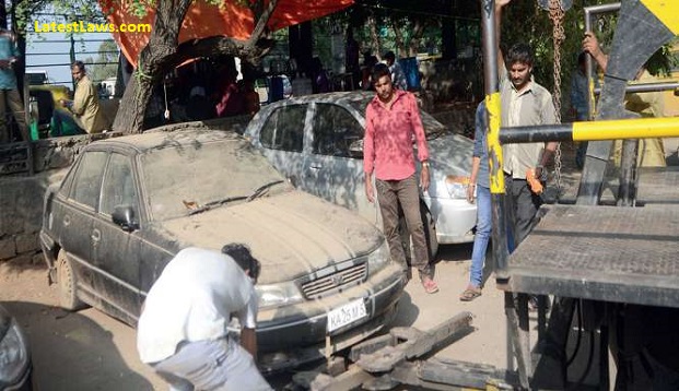 Abandoned Vehicles.jpg, pic by dh