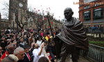 Mahatma Gandhi Statue in MANCHESTER, pic by: BBC