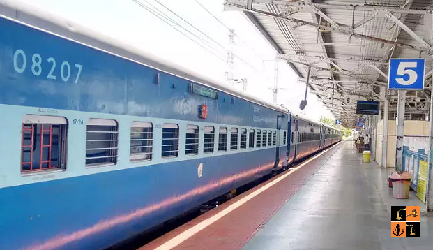 Railway Station.PNG, pic by et