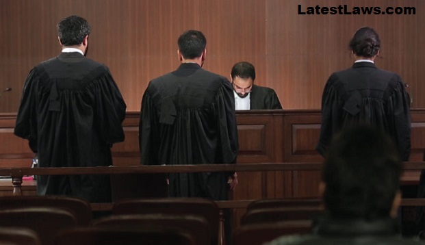 Lawyers in Court, pic by:  MyLaw.net