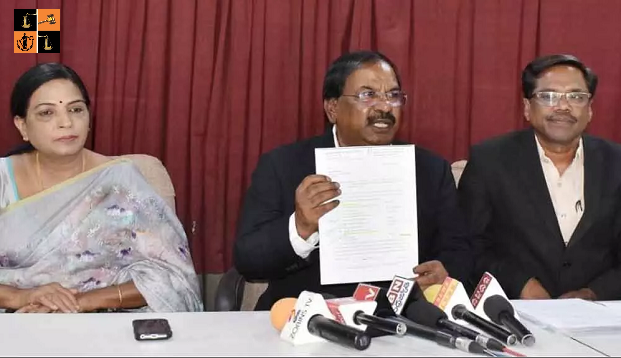 Senior Lawyer Shankar.PNG, pic by th