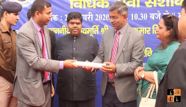 Justice Aparesh Kumar Singh.jpg, pic by em