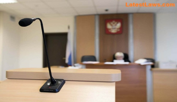 Russia Court, pic by:  The Independent