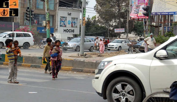 Beggers in Chandigarh.jpg
