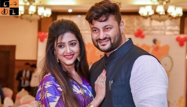 Anubhav Mohanty and Barsha Priy.jpg