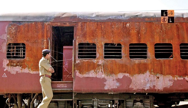 804052-godhra-train.jpg