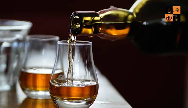 Whiskey Liqor .jpg